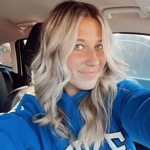 Meet your Posher, Brooke